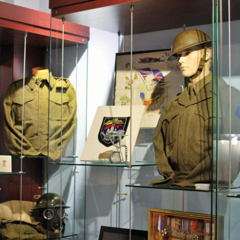 Mtl Display - Military museum Display